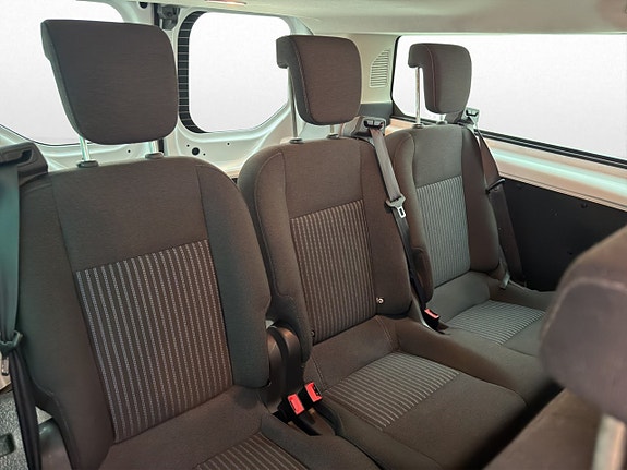 Ford Transit Custom 24 of 30