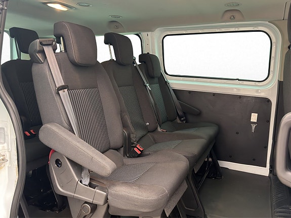 Ford Transit Custom 25 of 30