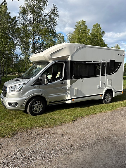 Benimar Tessoro 481 2 of 18