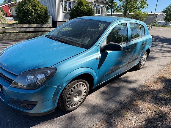 Opel Astra 3 of 5