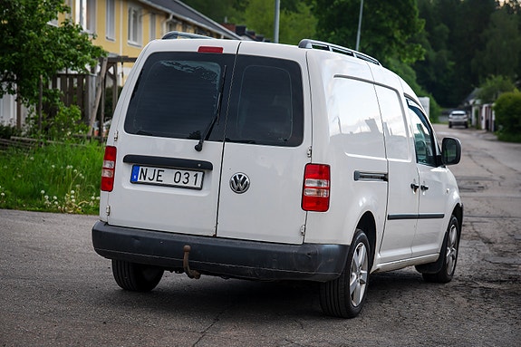 Volkswagen Caddy Maxi 3 of 5
