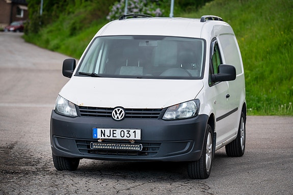 Volkswagen Caddy Maxi 2 of 5