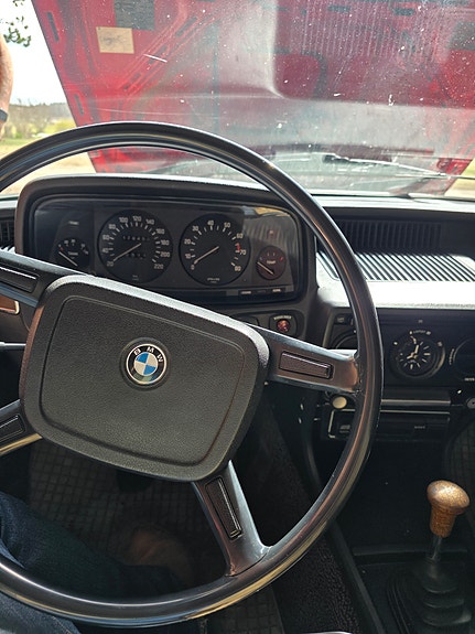BMW 525 5 of 5