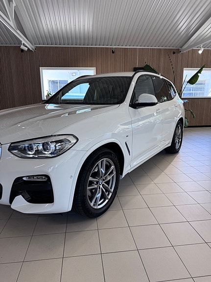 BMW X3 4 of 5
