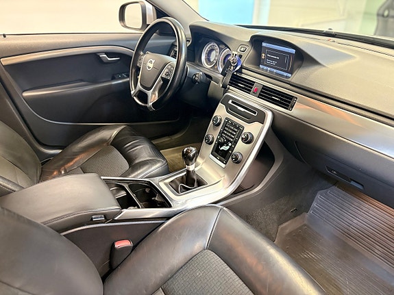 Volvo V70 21 of 23