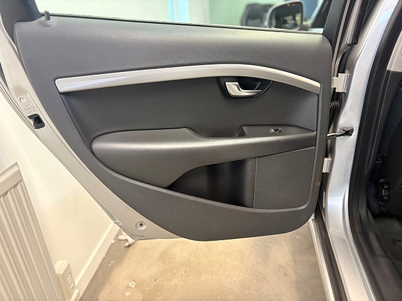 Volvo V70 19 of 23