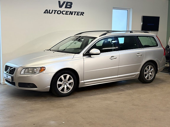 Volvo V70 7 of 23