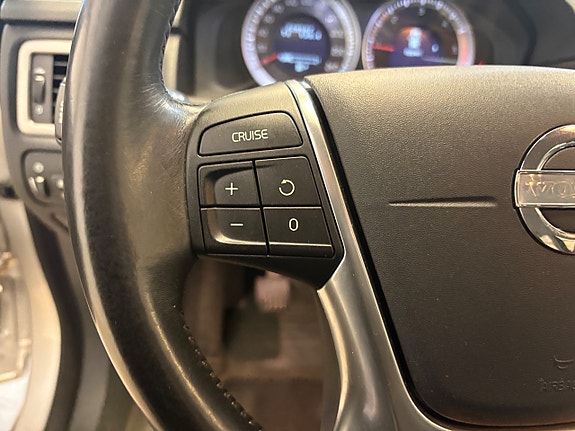 Volvo V70 12 of 23