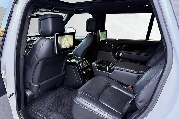Land Rover Range Rover 2 of 5