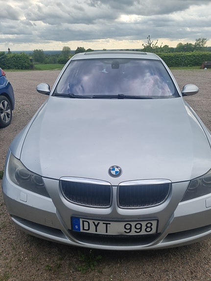 BMW 318d 5 of 5
