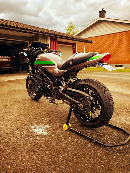 Kawasaki Z900 4 of 5