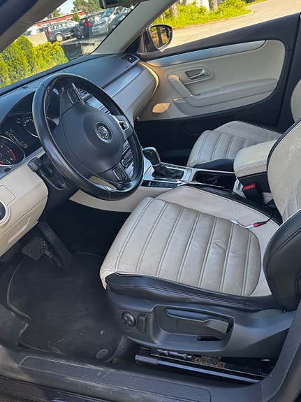 Volkswagen Passat CC 5 of 5