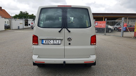 Volkswagen Caravelle 14 of 28