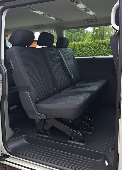 Volkswagen Caravelle 10 of 28