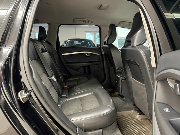 Volvo V70 14 of 25
