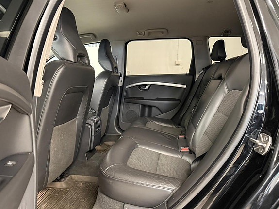 Volvo V70 13 of 25