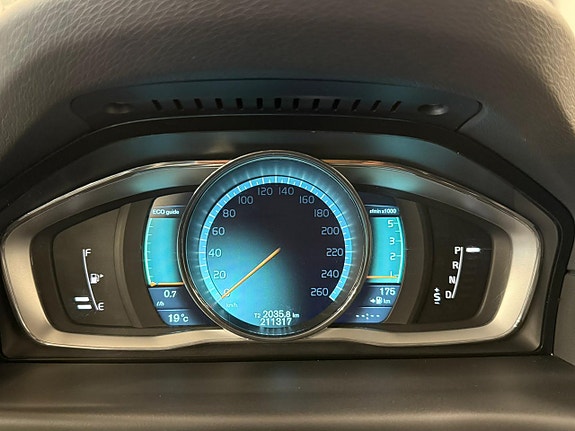 Volvo V70 20 of 25
