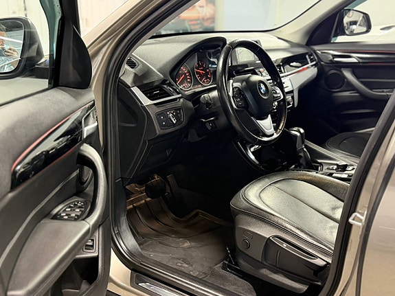 BMW X1 18 of 24