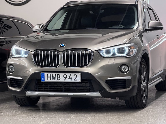 BMW X1 3 of 5