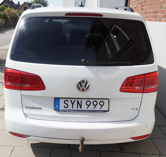 Volkswagen Touran 3 of 5