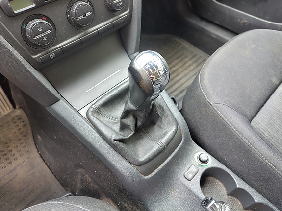 Skoda Octavia 14 of 16
