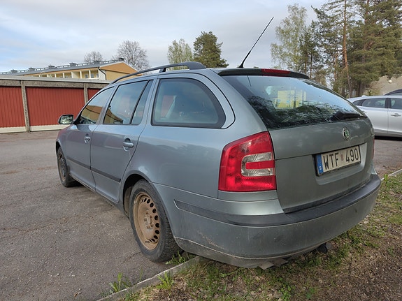 Skoda Octavia 6 of 16