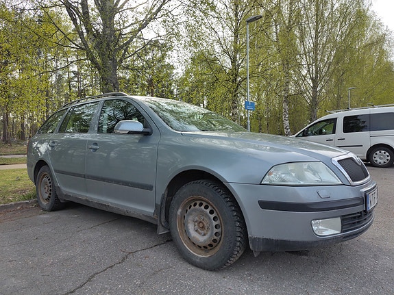 Skoda Octavia 3 of 5