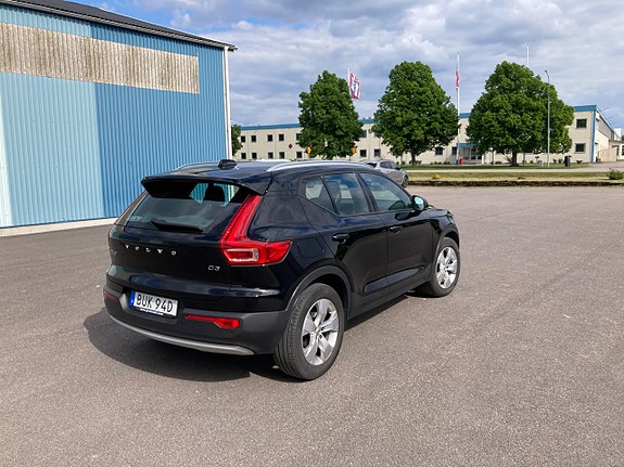 Volvo XC40 6 of 21