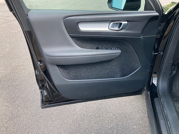 Volvo XC40 20 of 21