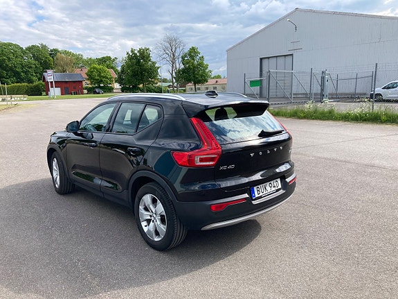 Volvo XC40 8 of 21