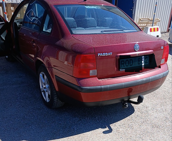 Volkswagen Passat 3 of 5