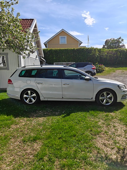 Volkswagen Passat 2 of 5
