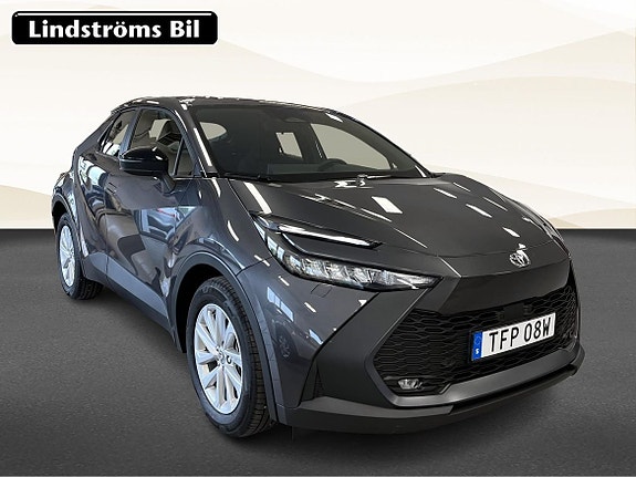 Toyota C-HR 3 of 20