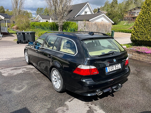 BMW 520d 4 of 5