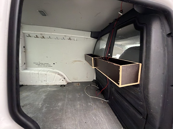 Volkswagen Caddy 14 of 28