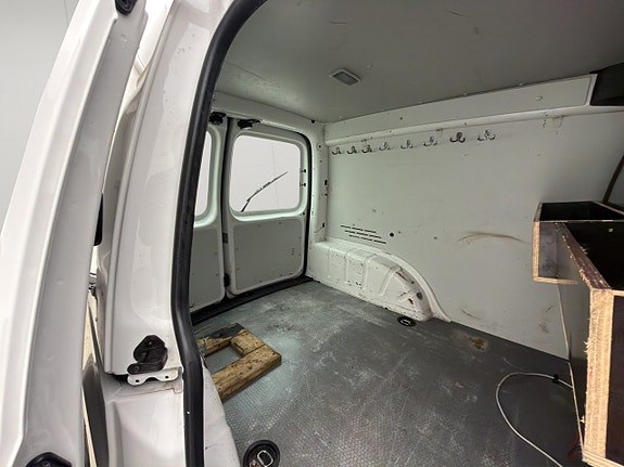 Volkswagen Caddy 13 of 28