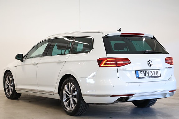 Volkswagen Passat 7 of 30