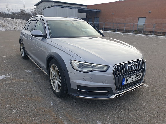Audi A6 allroad 2 of 5