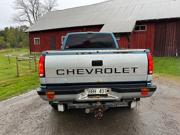 Chevrolet Extended Cab 4 of 5