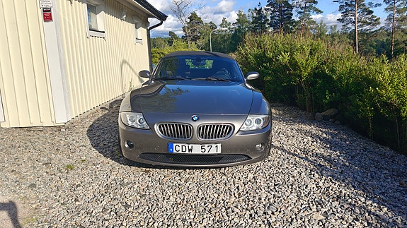 BMW Z4 2 of 5