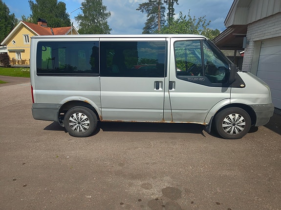 Ford Transit 280 Tourneo 10 of 11
