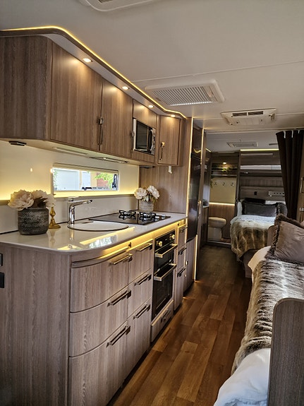 KABE Imperial Hacienda 880 UTDL / TDL KS 4 of 15