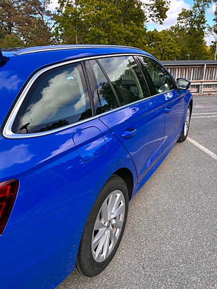 Skoda Octavia 3 of 5