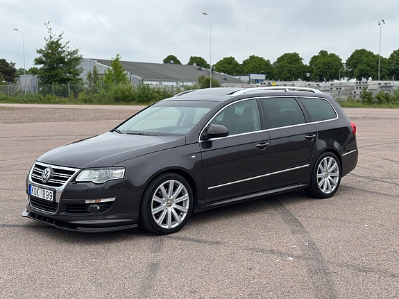 Volkswagen Passat 2 of 5