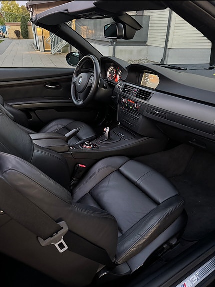 BMW M3 2 of 5