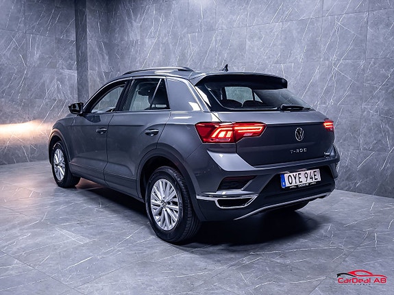Volkswagen T-Roc 5 of 5