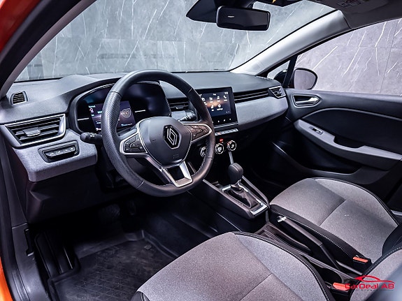 Renault Clio 11 of 29