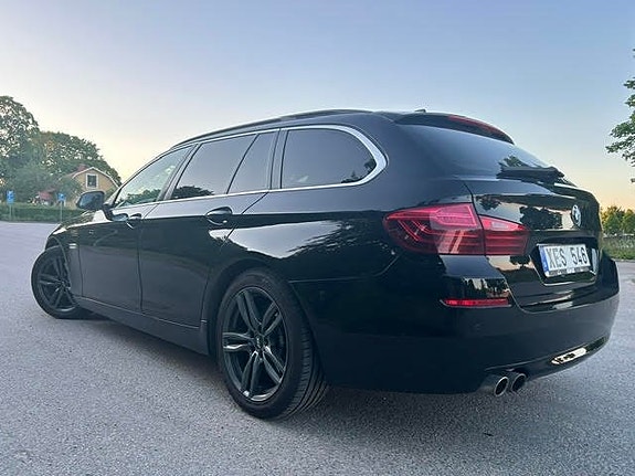 BMW 530d 2 of 5