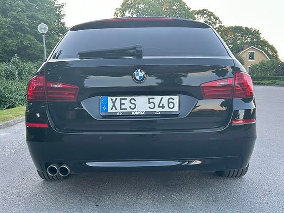 BMW 530d 3 of 5