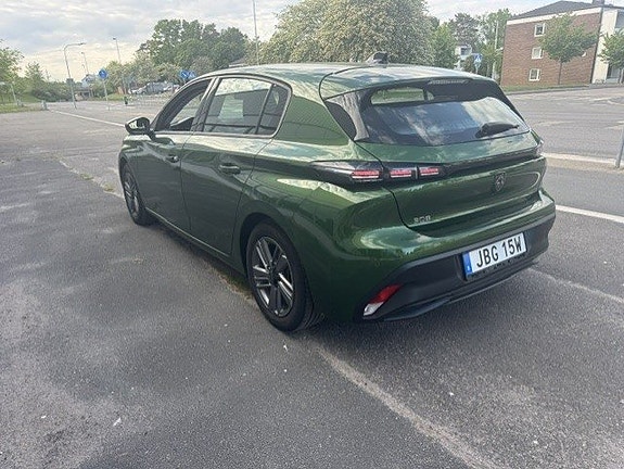 Peugeot 308 3 of 5